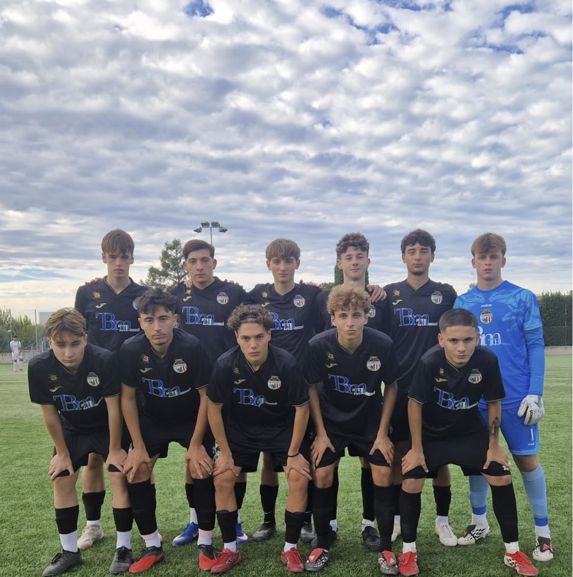 JUNIORES 6^ GIORNATA CASTELFRETTESE – OSTRA 3-1 E VETTA DELLA CLASSIFICA!!